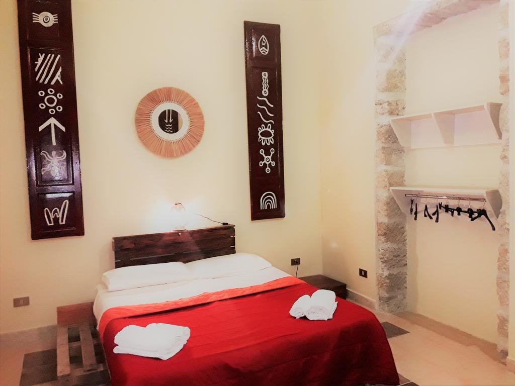 باليرمو People B&B الغرفة الصورة